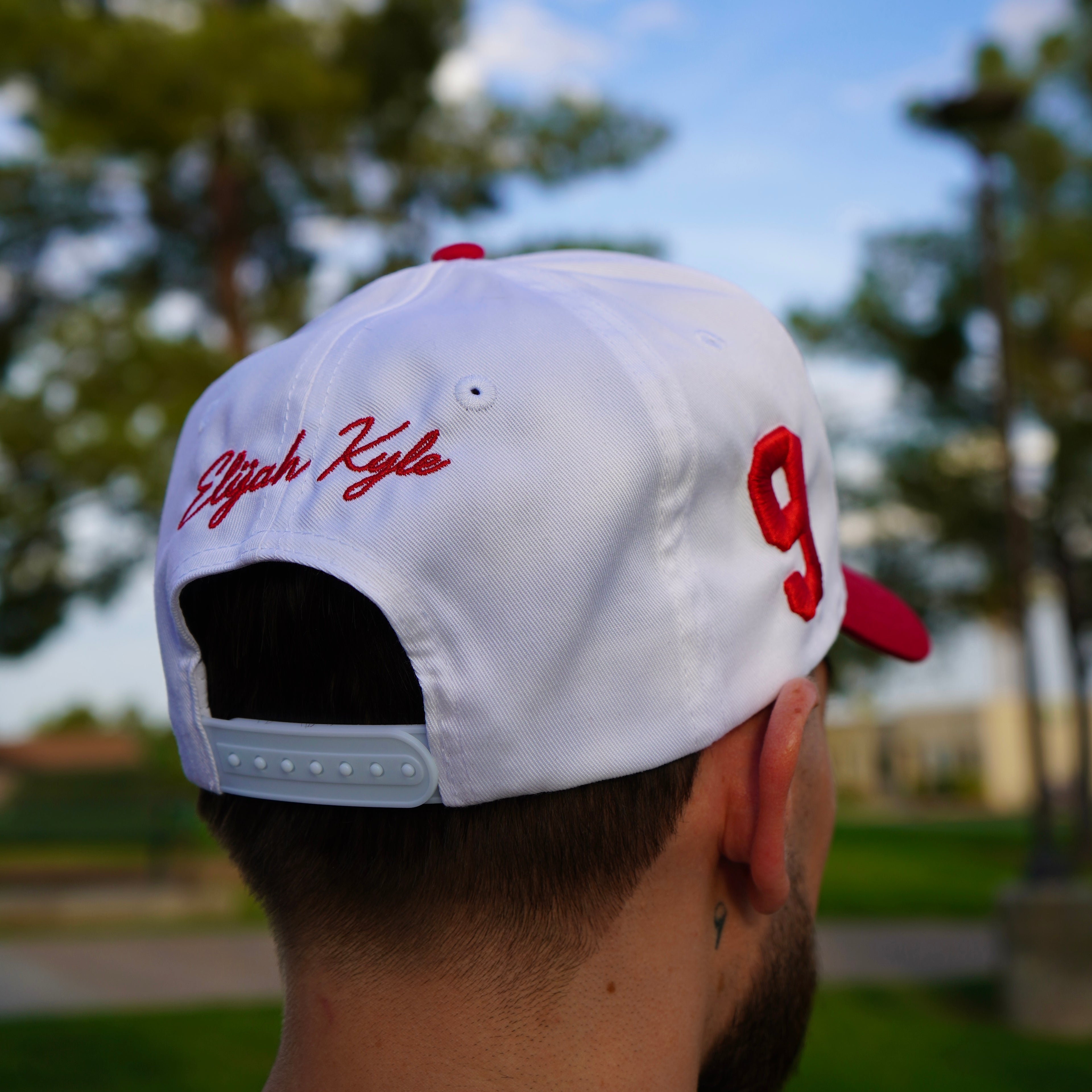 EKFAM HAT (WHITE/RED)